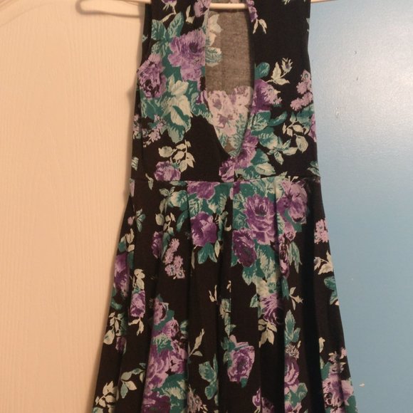 🏷️2/$15 Urban Outfitters Mock Neck Dress - Picture 4 of 7